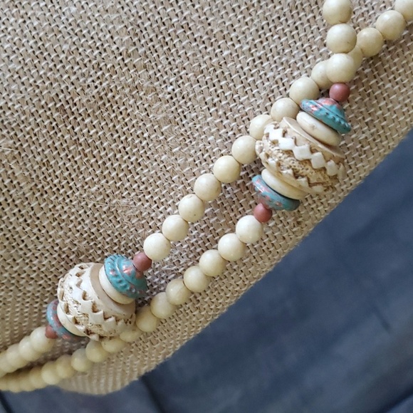 48 INCH BEAD NECKLACE no clasp - Picture 4 of 5